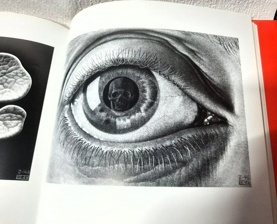 Image 1 of (W035) M.C. Escher, graphismes et dessins, état neuf