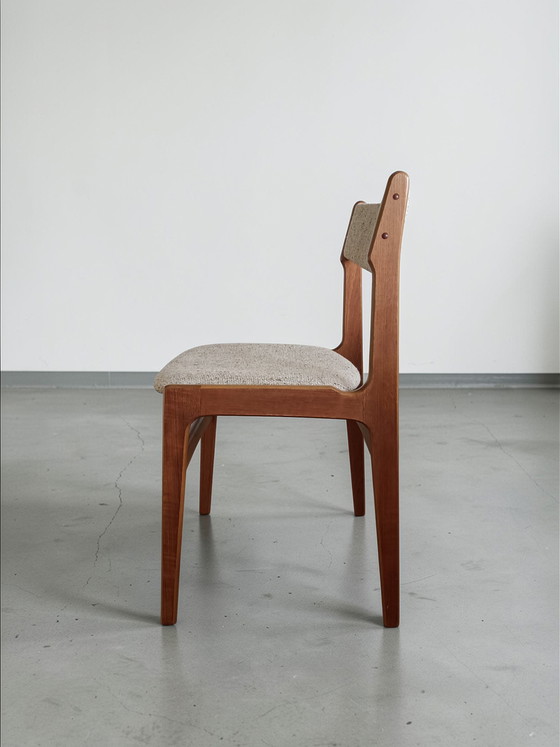 Image 1 of 4 chaises de salle à manger vintage Erik Buch