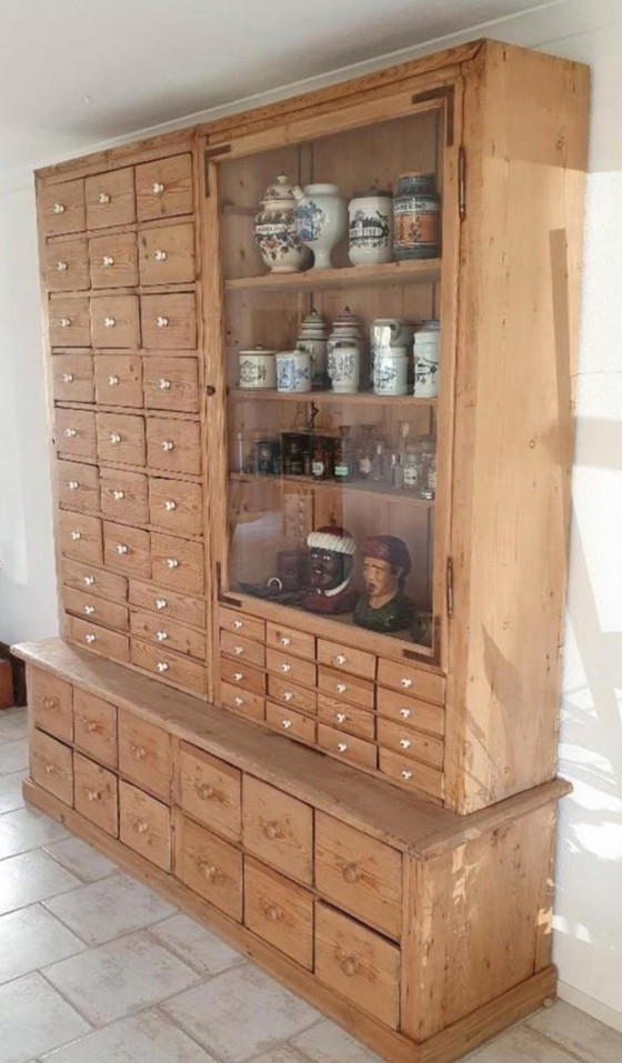 Image 1 of Antico mobile da farmacia della Germania dell'Est