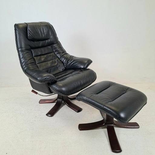 BD Furniture Adjustable Armchair with Footstool