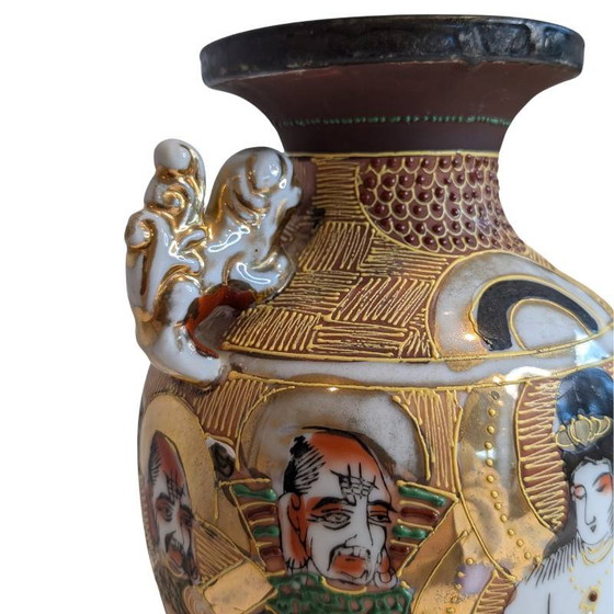 Juego de dos Jarrones estilo Satsuma con decoraciones pintadas a mano – Japón, circa 1900 – Ceramic (photo 7 of 9)