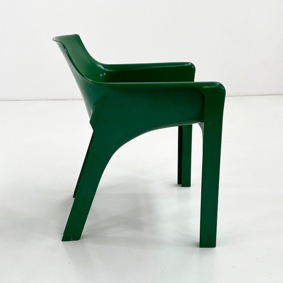 Fauteuil Gaudi Vert par Vico Magistretti pour Artemide, 1970s – Plastic (photo 5 of 11)