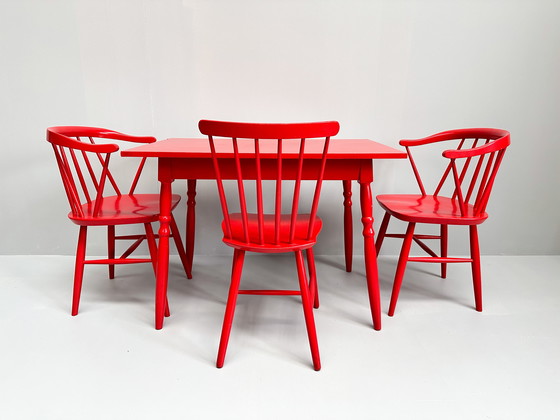 Image 1 of Vintage Set Of 3 Mid-Century Red Lacquered Chairs With Table 