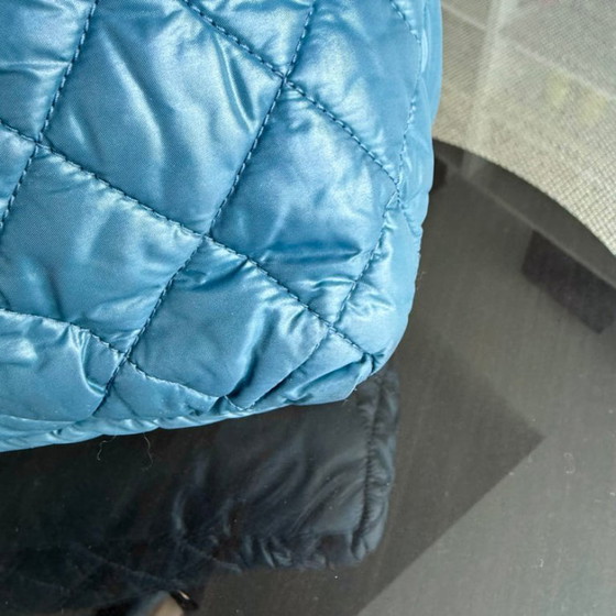 Image 1 of Borsa tote Chanel Coco Cocoon in nylon trapuntato, blu, n. 13