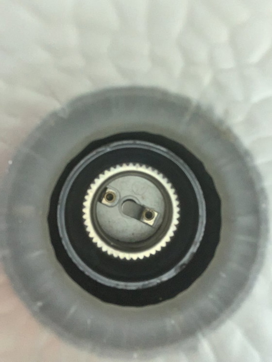 Image 1 of Deckenlampe aus Bakelit mit mattiertem Glasschirm aus den 1930er Jahren