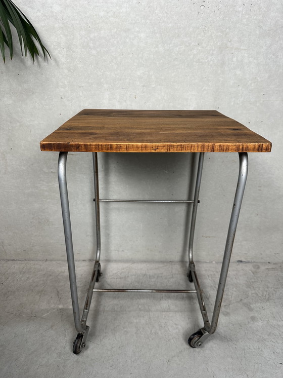 Image 1 of Tavolo da scrittura industriale vintage