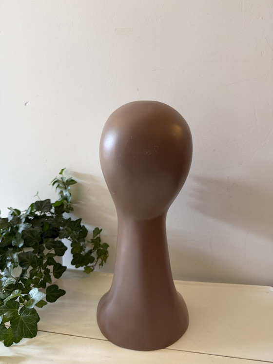 1960s Sleek Window Dressing Head – Decorative Objects, Plastic (photo 7 of 9)