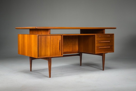 Image 1 of Escritorio modelo RT200 en teca, diseñado por Heinrich Riestenpatt, Alemania, década de 1960.