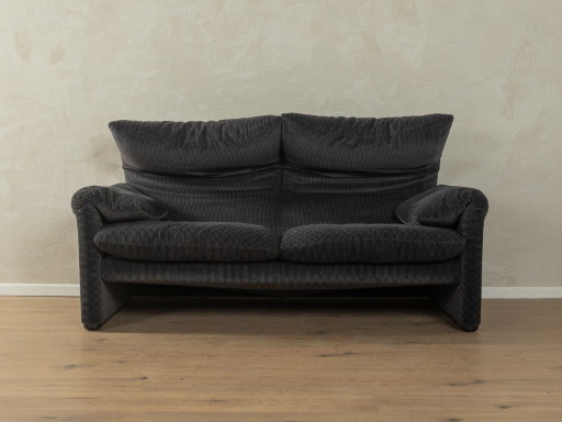 675 MARALUNGA Divano, Vico Magistretti, Cassina – banken, Textile