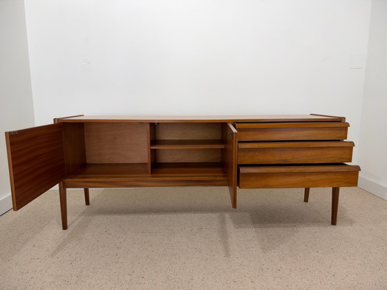 Younger Teak Sideboard – 1960s – Wood (photo 5 of 10)