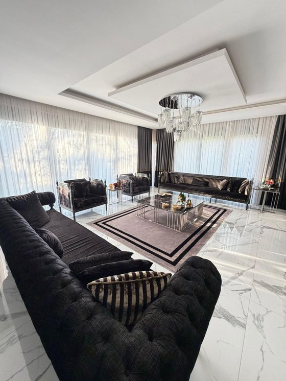 Image 1 of Handgefertigtes neoklassisches Sofa-Set + 12 Esszimmerstühle