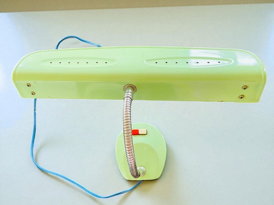 Image 1 of Mid Century Modern fluoreszierende retro grüne Schreibtischlampe