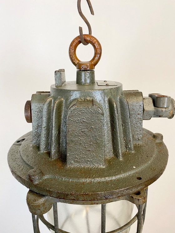 Image 1 of Suspension en fonte grise de style industriel, années 1960