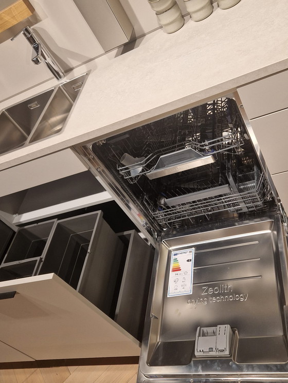 Image 1 of Cucina dello showroom Next 125 completata!