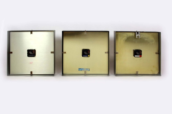 Image 1 of Orologi ferroviari quadrati industriali di Pragotron, anni '80, set di 3