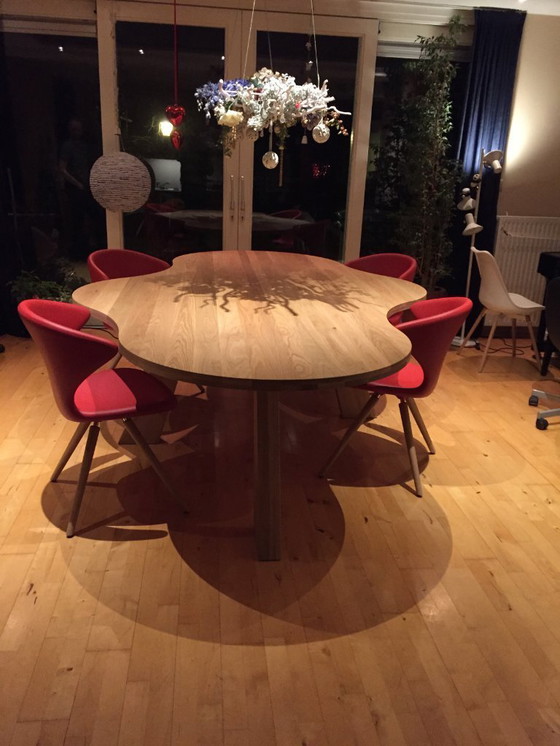 Image 1 of Solid oak design (from Helm) dining table
