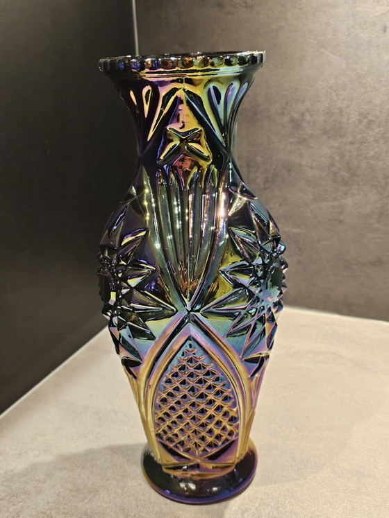 Beautiful Vintage LGW Lead Crystal "Curved Star" Vase – Glass (photo 8 of 12)