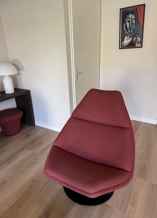 Fauteuil pivotant Artifort haut F510