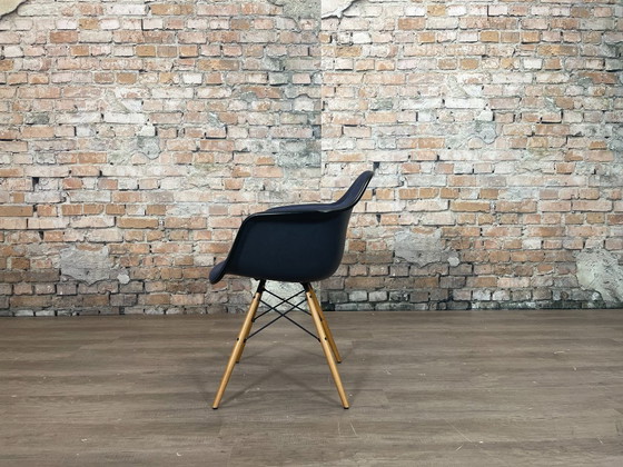 Image 1 of 6x Sillón de plástico Vitra Eames DAW