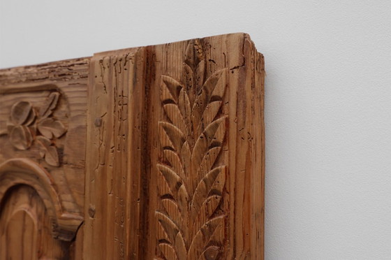 Image 1 of Paire de portes anciennes sculptées à la main, vers 1880