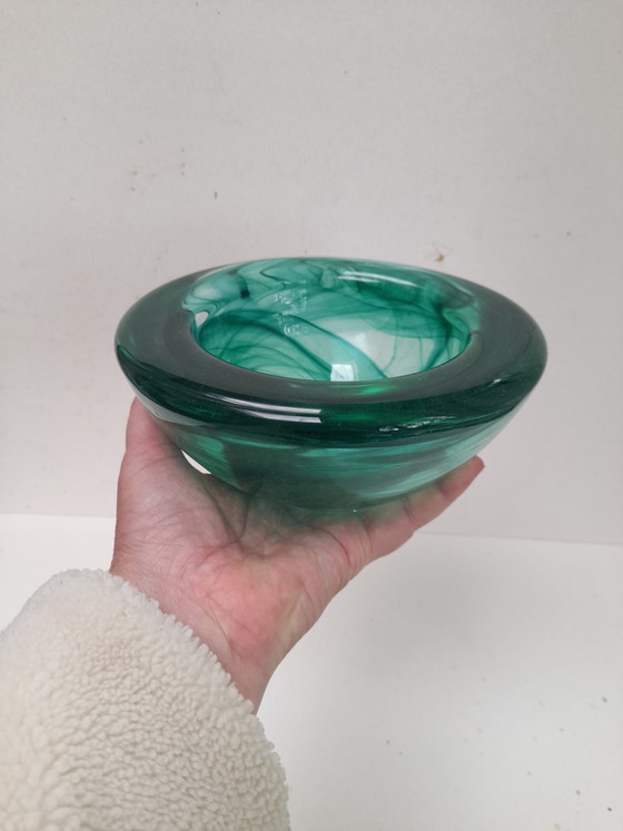 Atoll grüne Ablageschale von Anna Ehrner für Kosta Boda – Dekorative Objekte, Glass (photo 4 of 5)