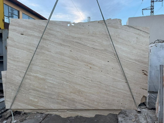 Image 1 of Tavolo da pranzo ovale in travertino massiccio – tavolo in pietra naturale