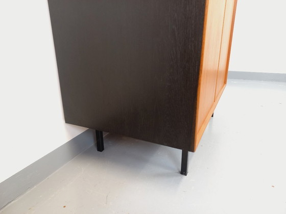 Image 1 of Armadio vintage in teak e metallo in stile modernista scandinavo degli anni '60