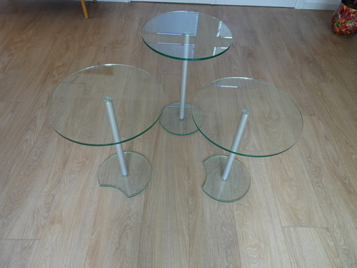 Ensemble de 3 tables d'appoint en verre