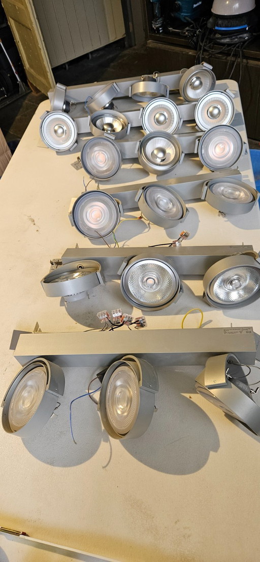 DELTA LIGHT: 4x 3 lamps and 2x 4 lamps (LED)