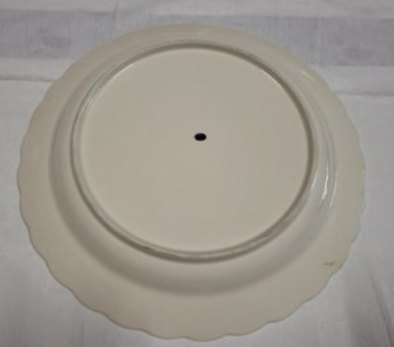 Image 1 of Large porcelain dish, Imari design Japan