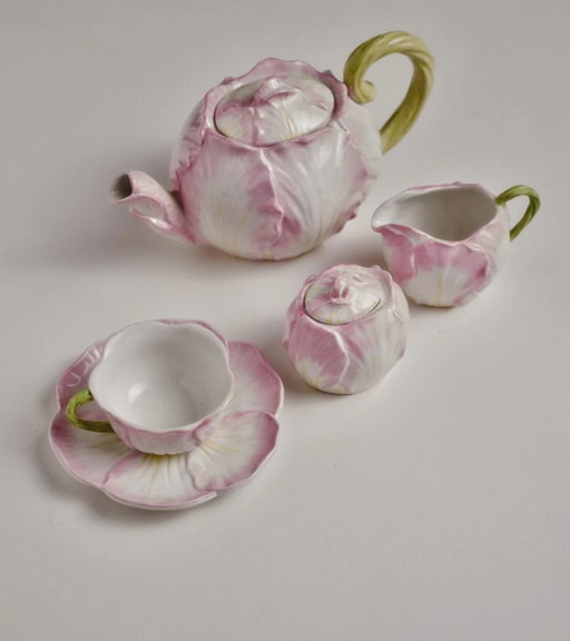 Servizio da tè in porcellana vintage