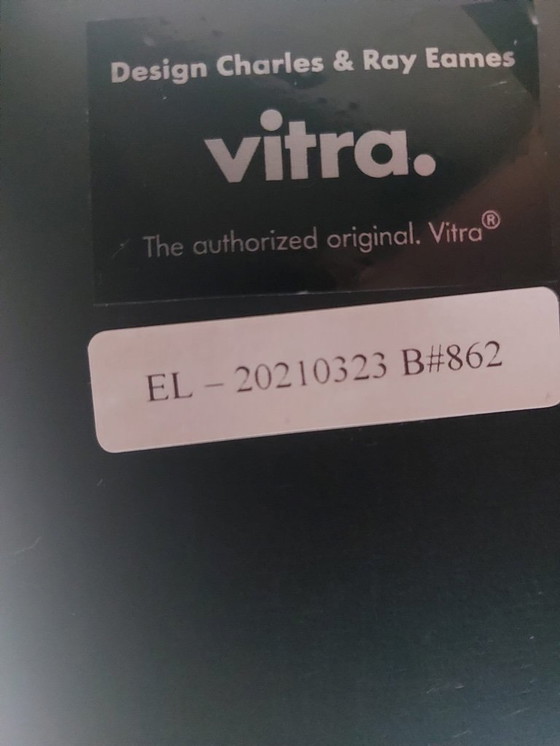 Image 1 of Vitra EAMES UNITÀ DI CONTENIMENTO: UNITÀ DI CONTENIMENTO ARMADIO ESU LIBRERIA