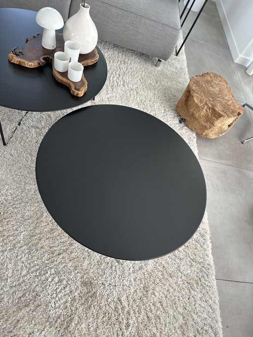 2 Tables basses rondes en acier noir Modernes Maisons Du Monde Siyah 38 et 35 cm