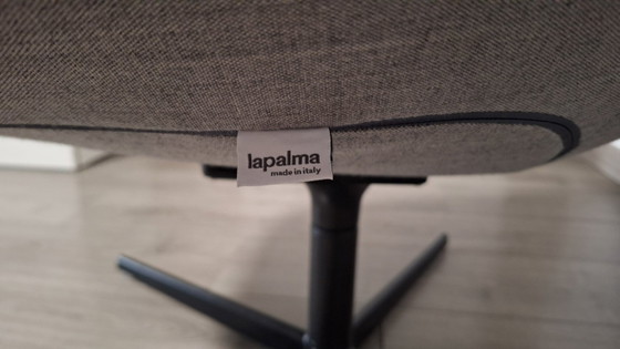Lapalma Auki S113 and Kipu D02 in fabric, Swivel chairs, Textile, Grey, Modern (photo 8 of 11)