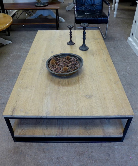 Image 1 of Prachtige zware robuuste eiken salontafel