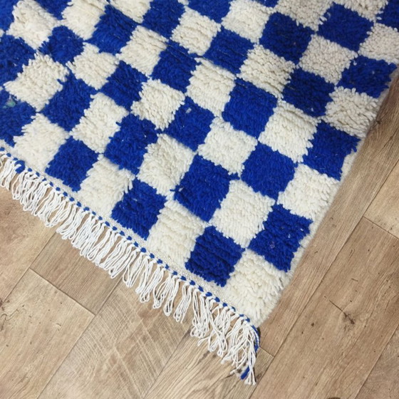 Image 1 of Tapis marocain à damier bleu – Tapis berbère à damier bleu | 316 × 195 cm
