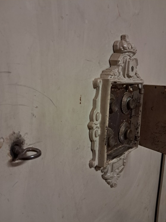 Image 1 of Cassaforte antica del 1930