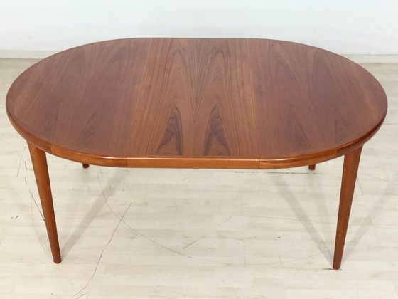 Danish Design Teak Round Dining Table - Extendable / Teak Dining Table / Mid Century Teak Table / – Wood (photo 6 of 18)