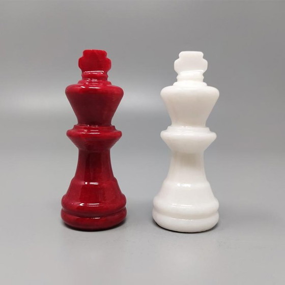 Image 1 of Italienisches Volterra-Schachset aus Alabaster aus den 1970er Jahren – selten in Rot und Weiß. Hergestellt in Italien.