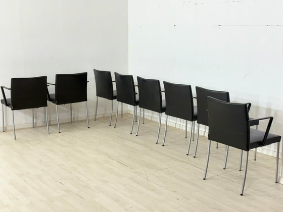 Image 1 of 8 elegante design vergaderstoelen in zwart leer