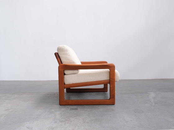 Image 1 of Set van 2 vintage loungestoelen/fauteuils van teakhout uit het midden van de 20e eeuw.