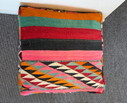 Pouf colorato, cuscino di seduta vintage giocoso