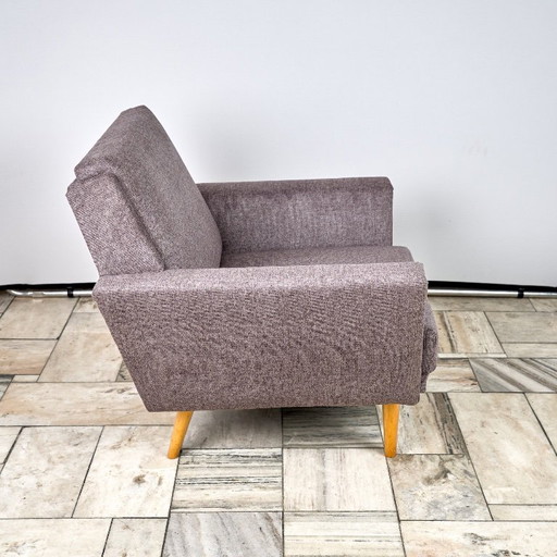 Sillón antiguo de UP-Zavody, década de 1960, Checoslovaquia.