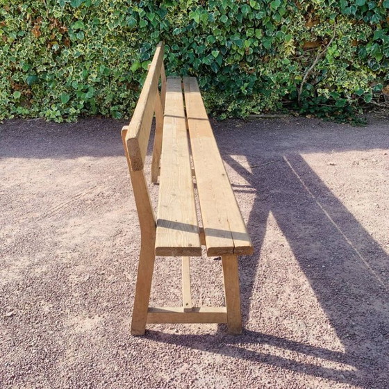 Image 1 of Ancien banc d’église en bois avec dossier -3 mètres -