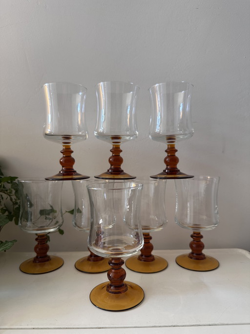 Wine Glasses Amber Foot