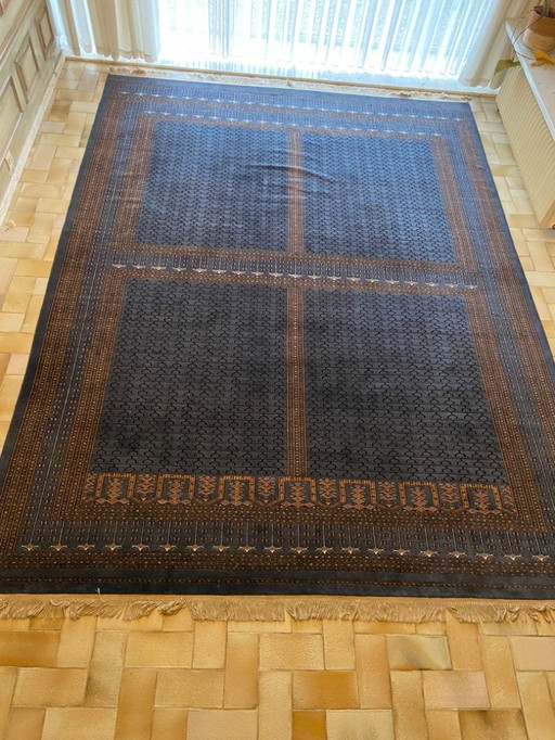 tappeto di lana annodato a mano