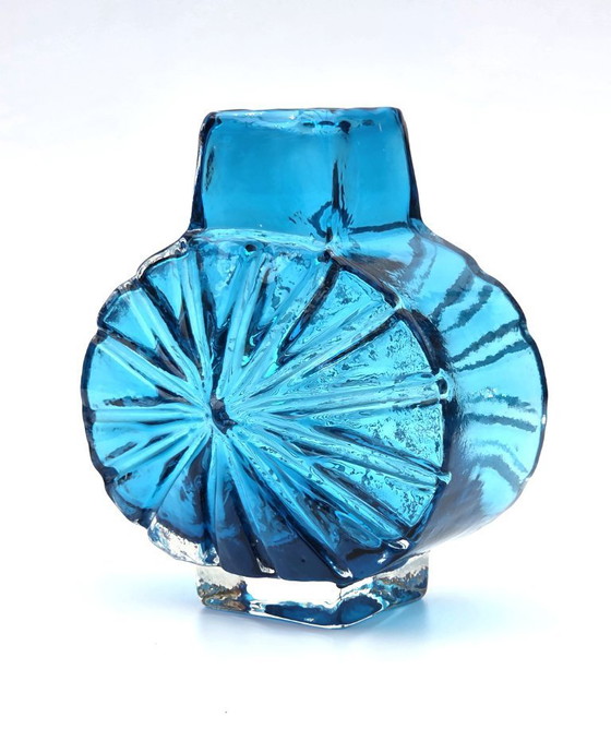 Image 1 of Whitefriars Geoffrey Baxter Sunburst Vase Eisvogelblau
