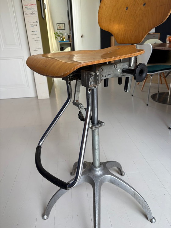 Image 1 of Sedia da tavolo da disegno regolabile anni '60