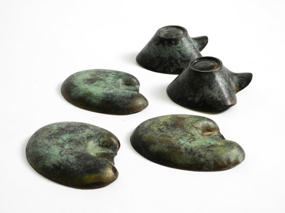 Image 1 of Bellissimi e molto rari, cinque posacenere da tavolo in ottone pesante della metà del secolo, realizzati da Carl Auböck, Austria