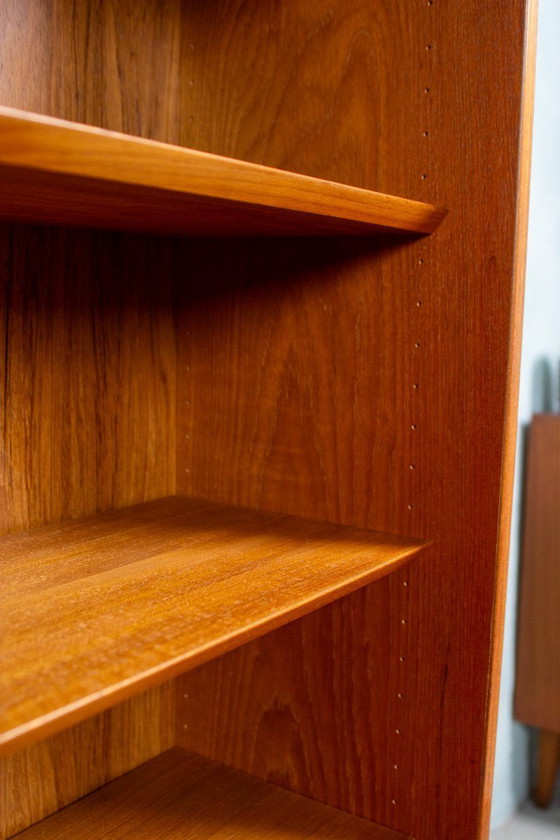 Image 1 of Vintage teak highboard sideboard chest of drawers cabinet Danish Hundevad